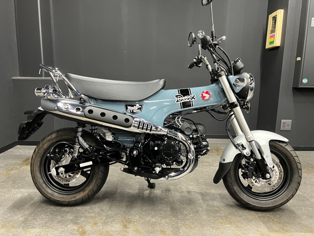 オプション装備済みのダックス１２５の中古車が入荷致しました♪2