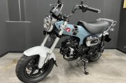 オプション装備済みのダックス１２５の中古車が入荷致しました♪5