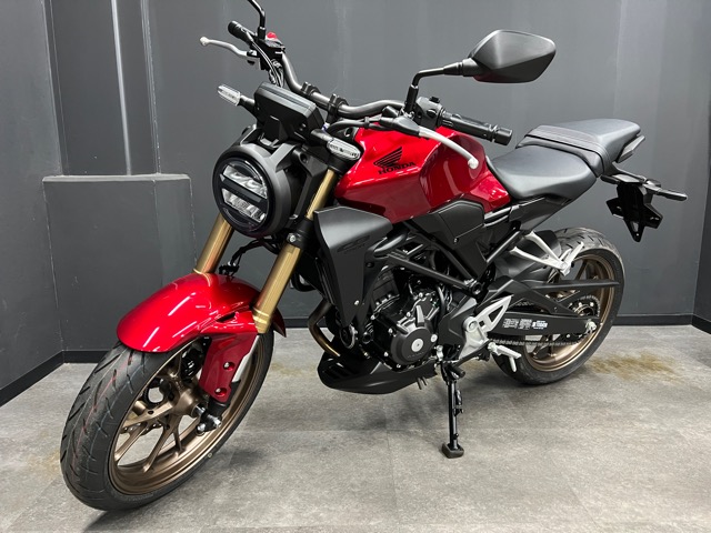 【入荷情報】CB250R/2023年モデルの中古車入荷です！5